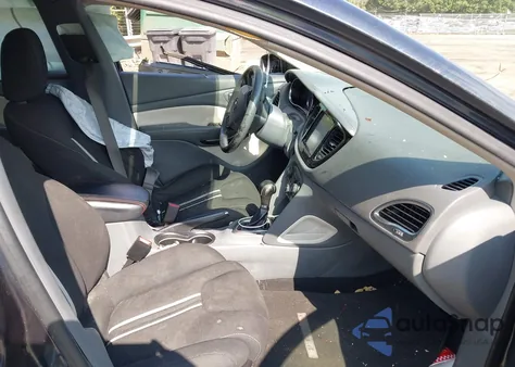 2013 Dodge Dart Limited z USA, uszkodzony, nr VIN 1C3CDFCA2DD132429